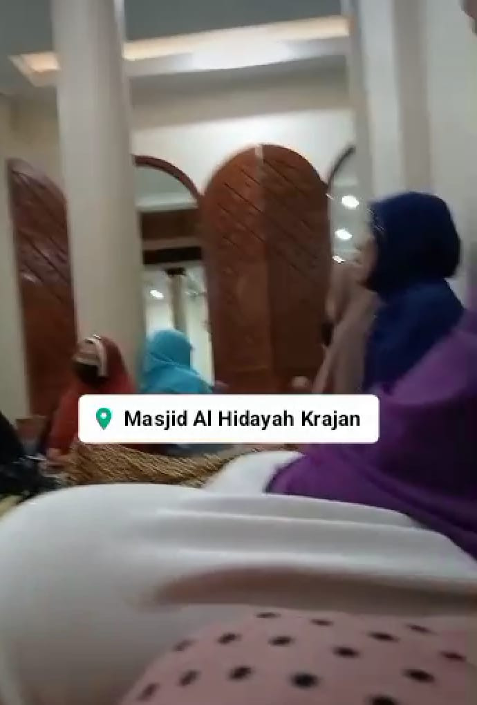 Pengajian rutin malam sabtu ibu2 warga krajan