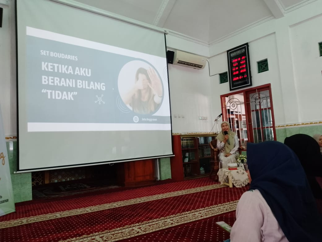 Pengajian rutin sabtu pekan ke 2 oleh ibu2 perumahan krajan