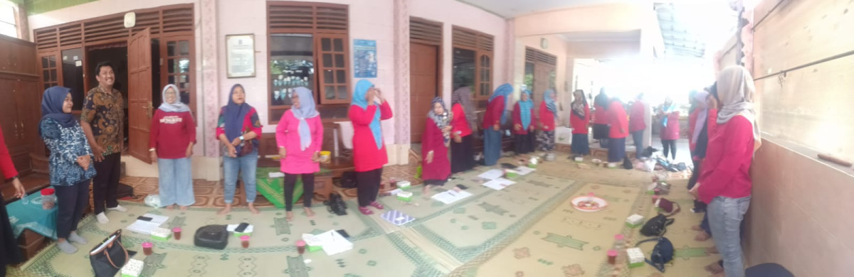 Kader padukuhan Bakungan mengikuti pertemuan IMP Kelompok 4 dipadukuhan krandon