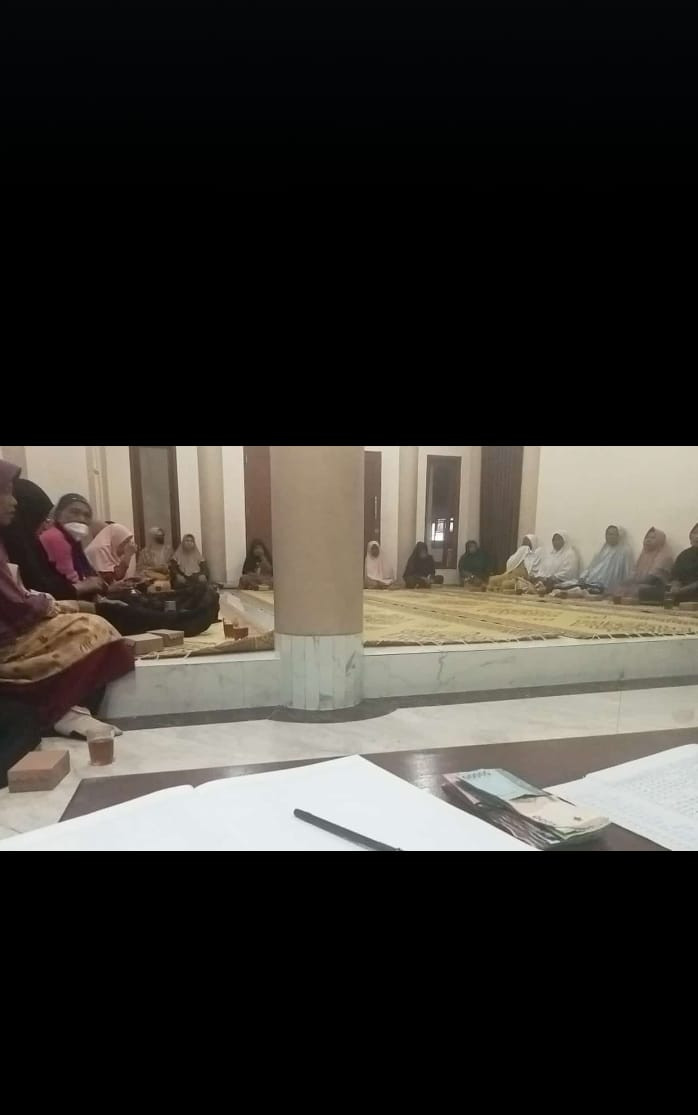 Pengajian rutin malam sabtu ibu2 warga krajan