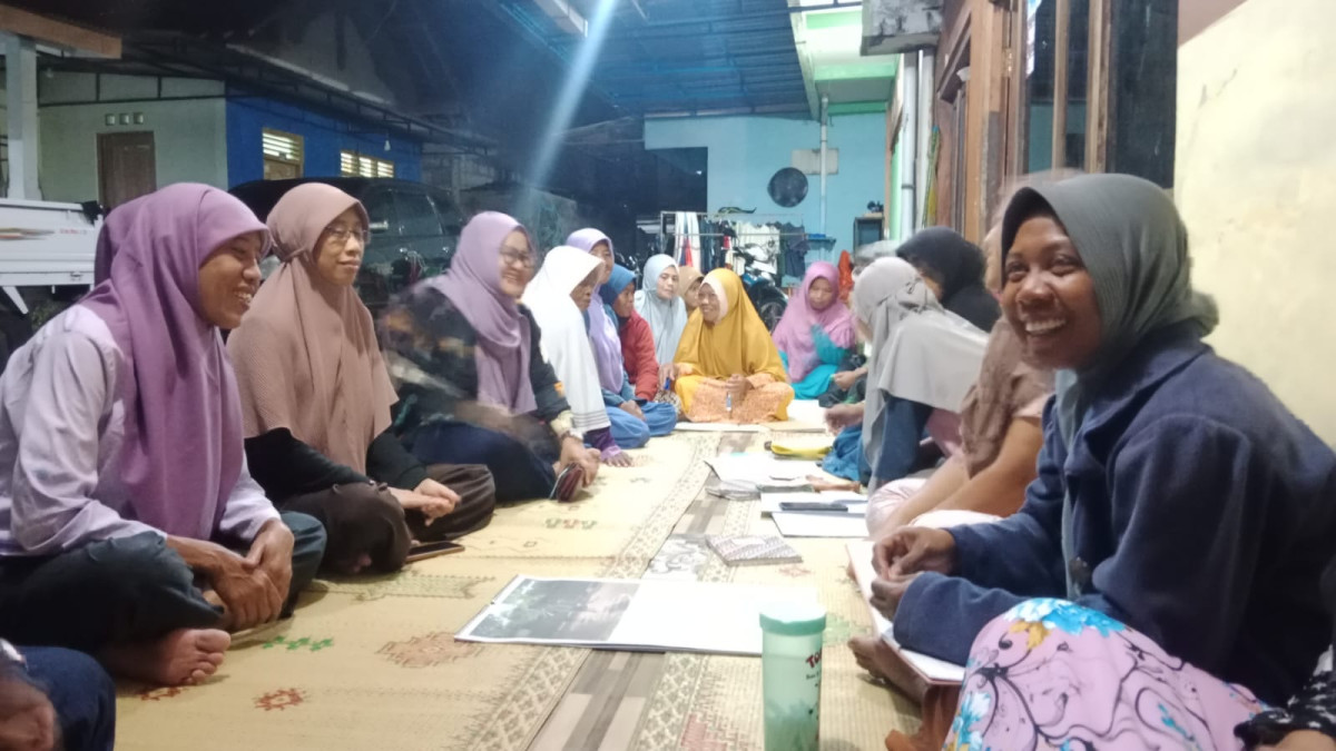 Pertemuan PKK RT 03 Padukuhan  Tonggalan