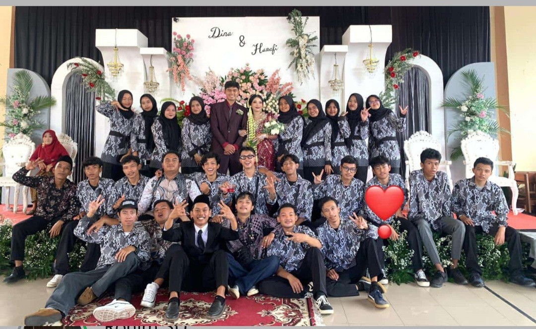 Sinoman Manten Warga RT 05 Pokoh