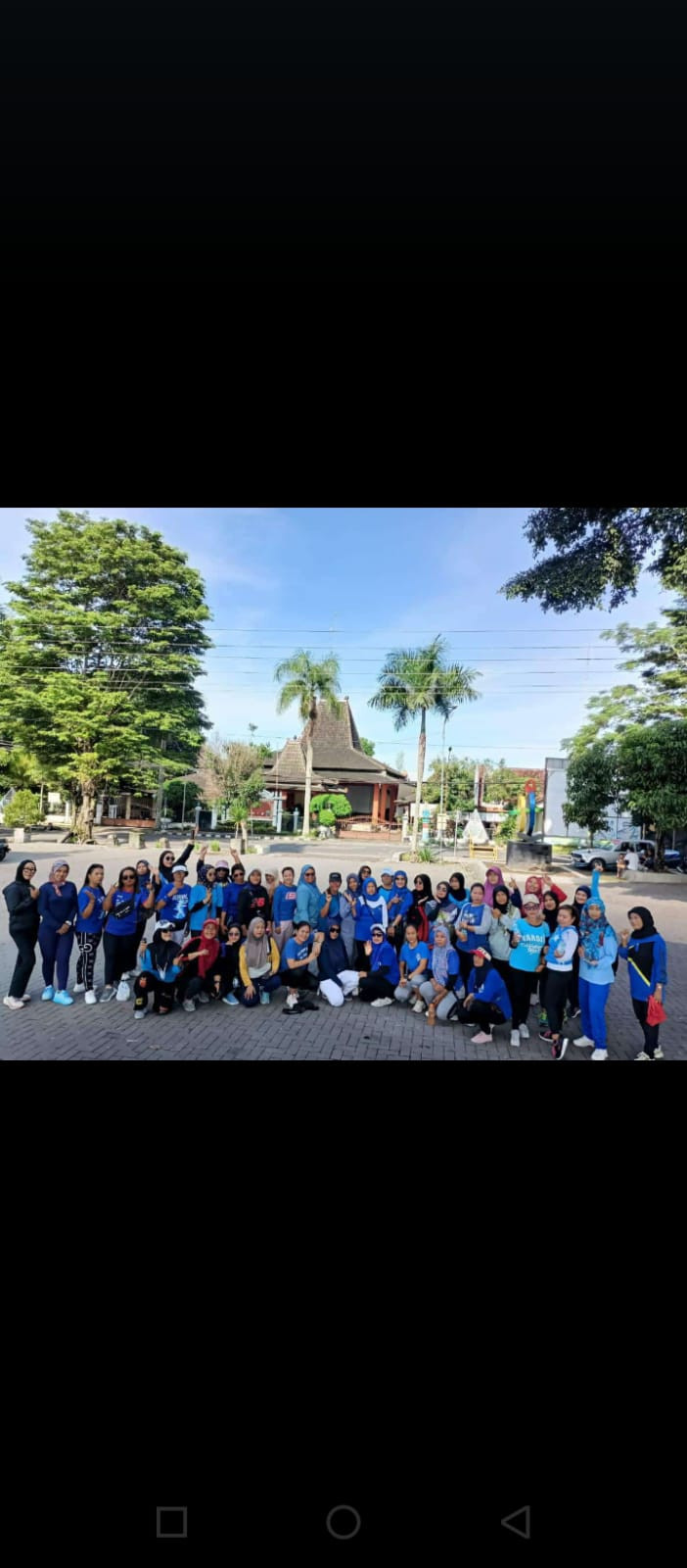 Senam sehat rutin warga pucanganom