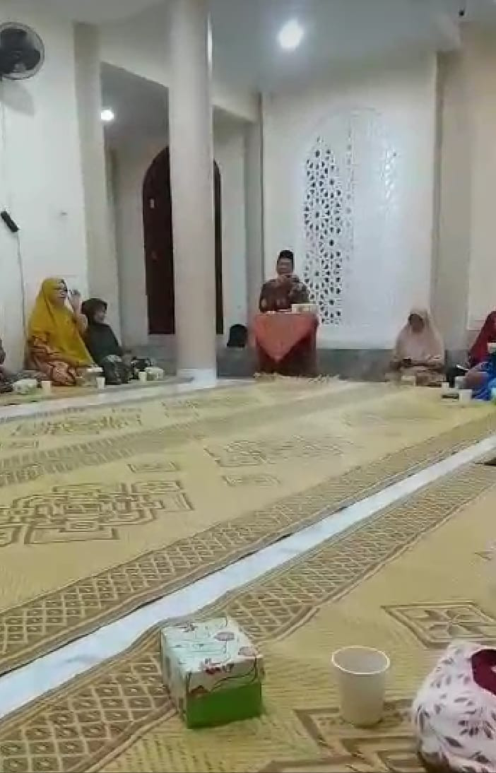 Pengajian rutin malam sabtu ibu2 warga krajan