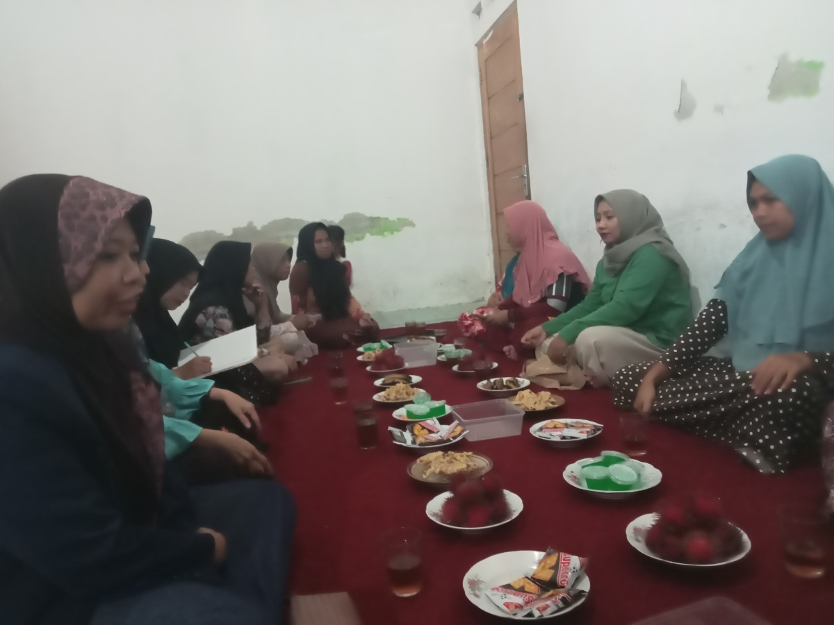 Rapat pengurus pkk rw 38 Tegalsari