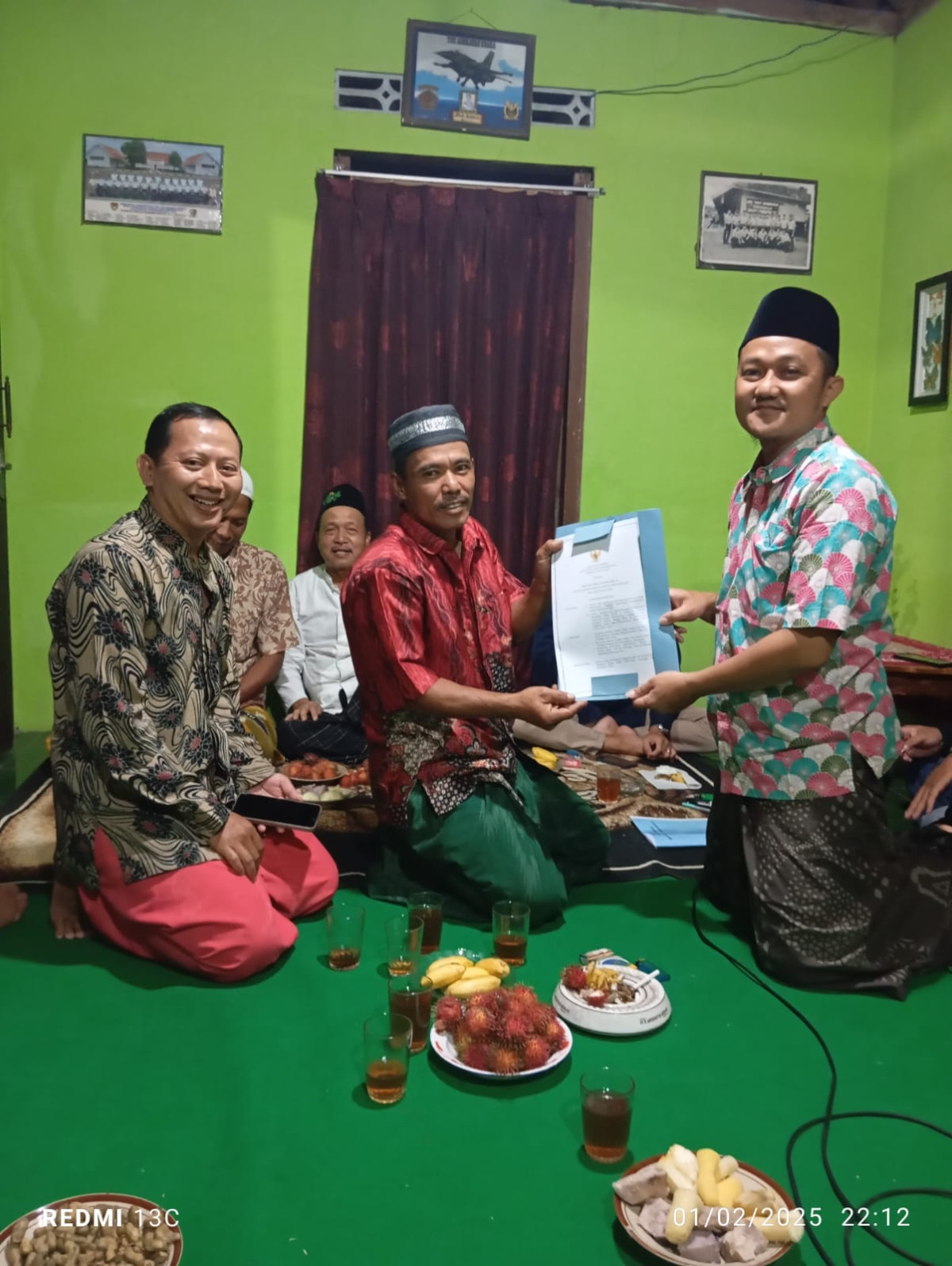 Penyerahan SK ketua RW