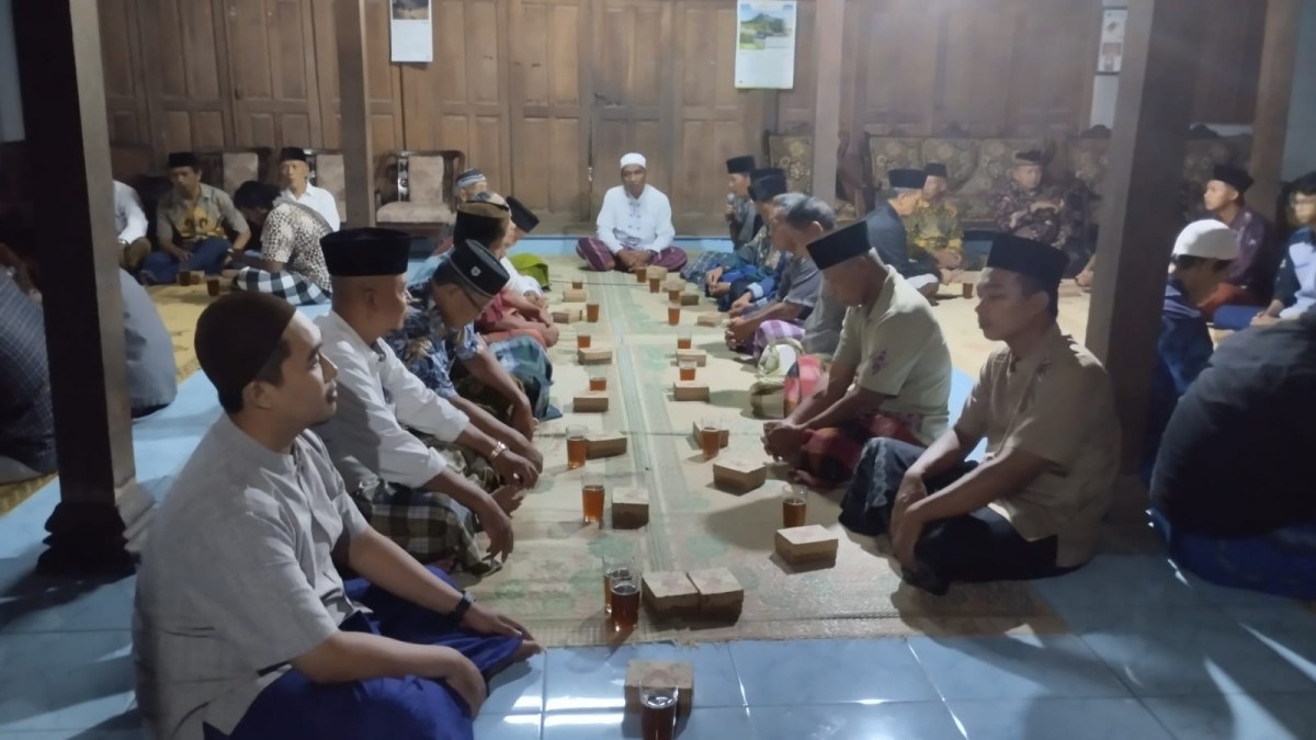 Dzikir dan Tahlil Memperingati 2 Tahun Meninggalnya Warga Pokoh