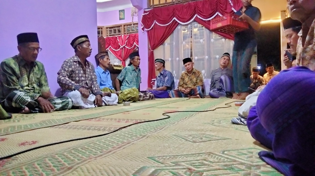 Tahlil ruwah oadukuhan Tonggalan