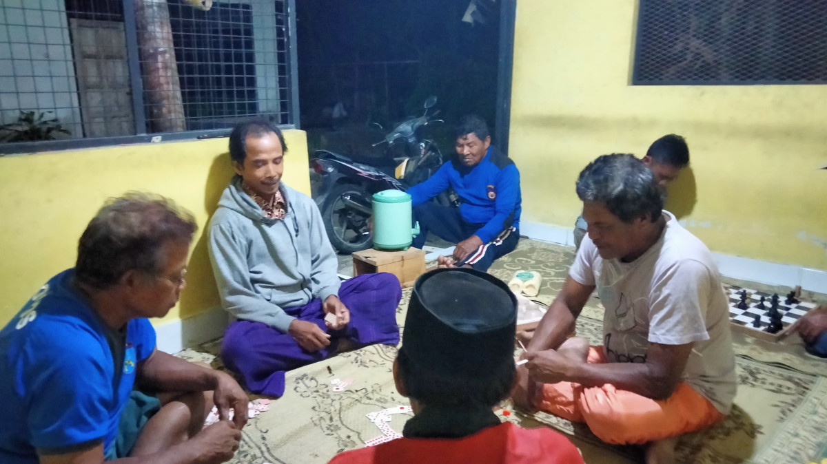 Poskamling rt 4 padukuhan tonggalan