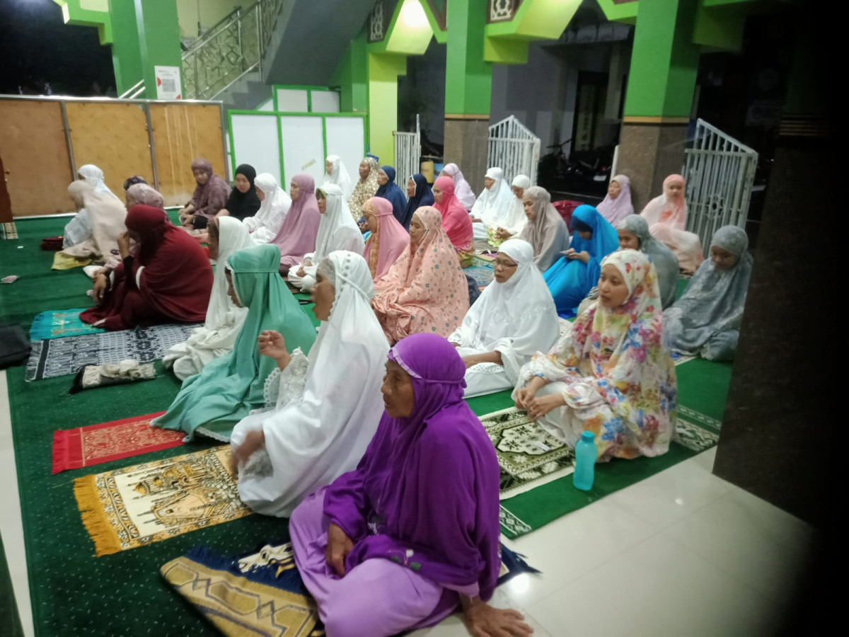 Kajian tiap pagi selama bulan Ramadhan Masjid Ar Rohmah Malangrejo