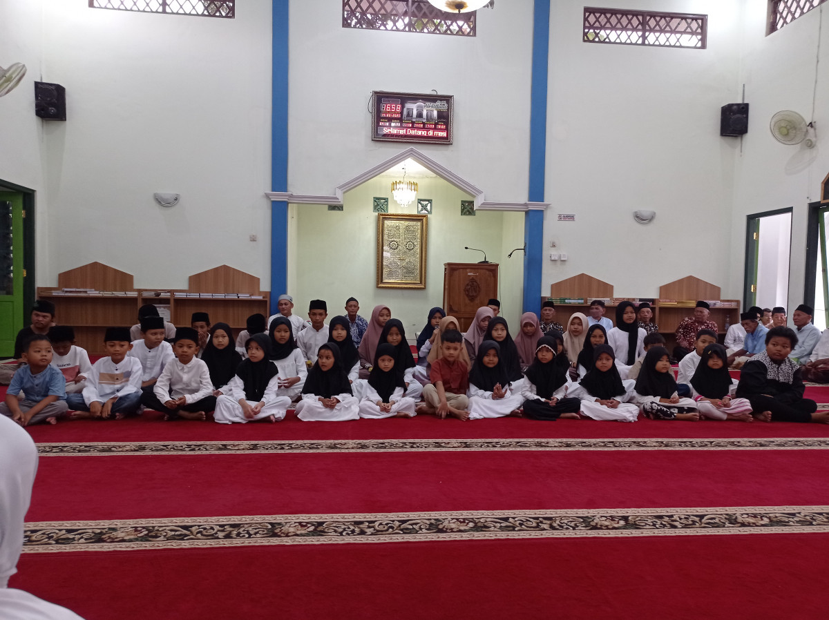 Hafala Al-Qur'an santriwan santriwati TPA An-Nafi Babadan