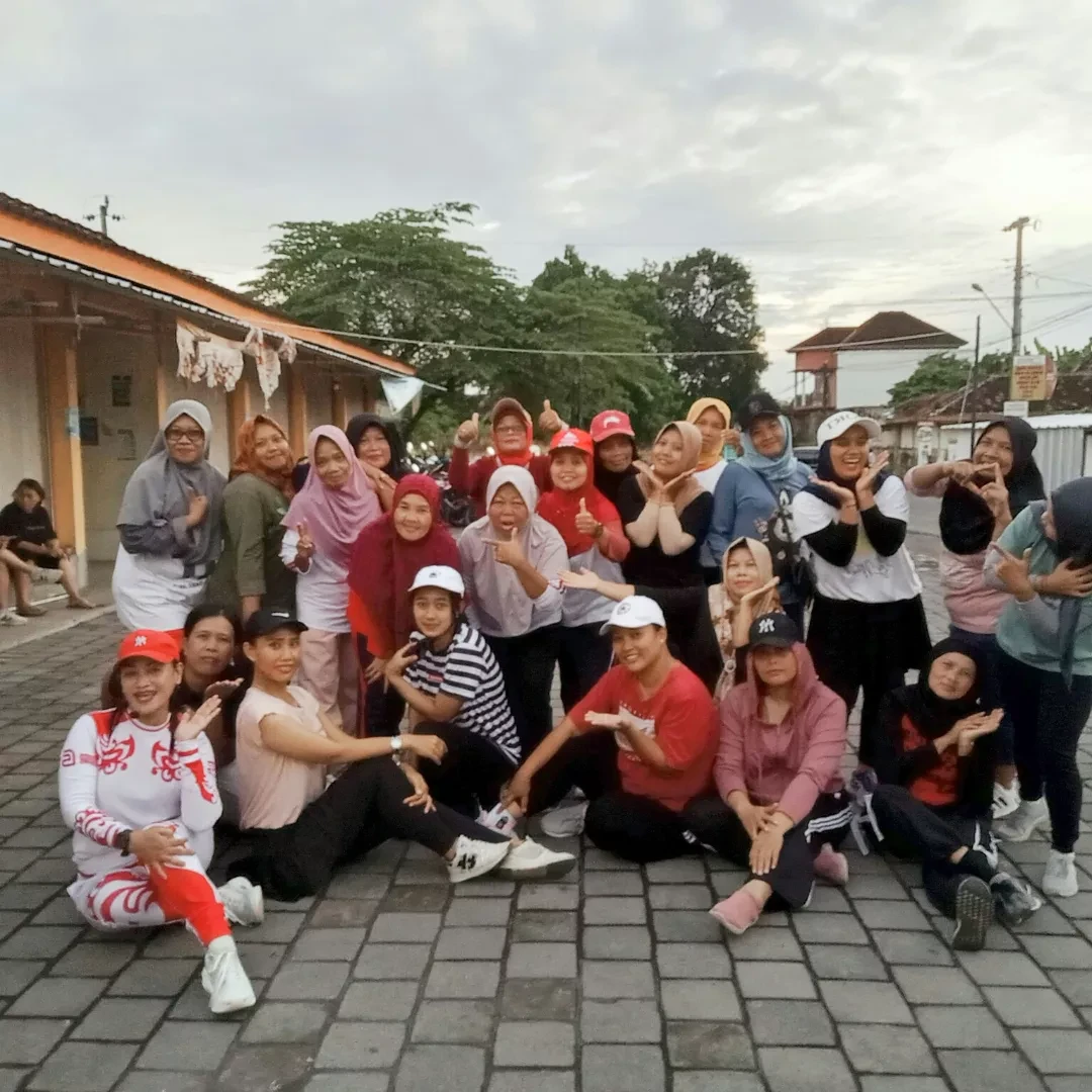 Senam bersama di pasar wonosari saren