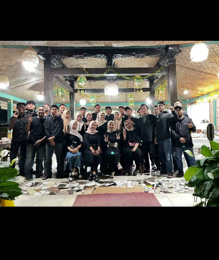 Pengajian menjelang buka puasa remaja saren