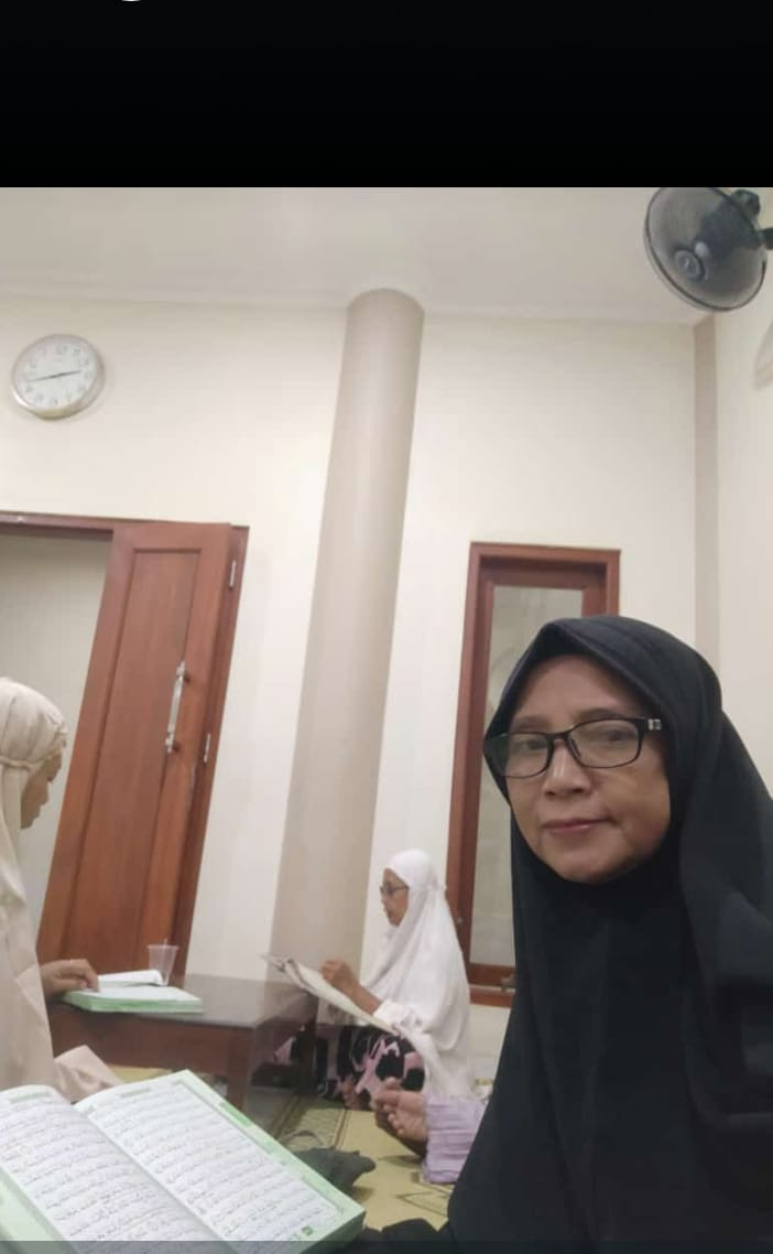 Tadarus Al quran oleh ibu2 warga krajan