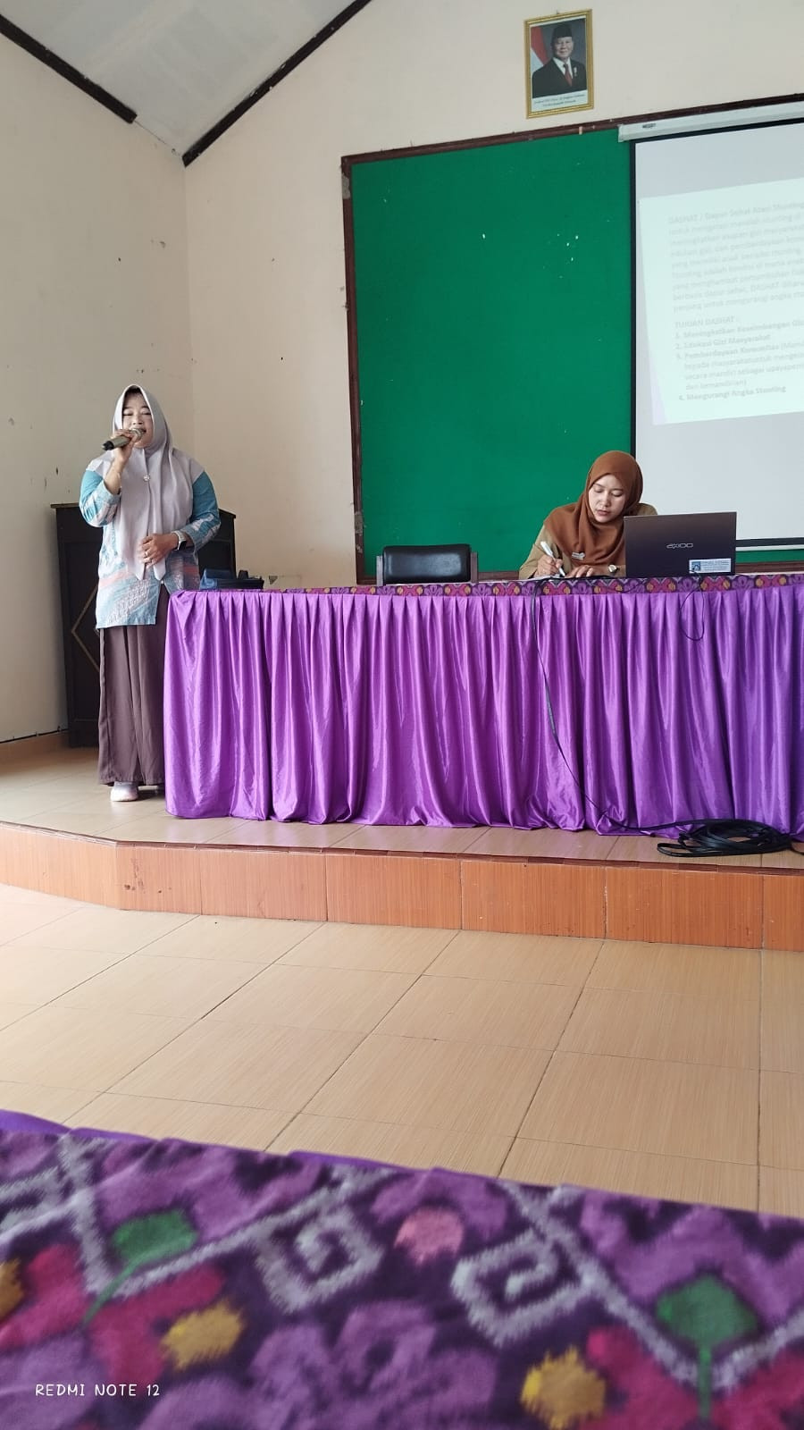 Ibu Muslimah Malangrejo sebagai Narasumber Praktek baik perintisan dan pengelolaan  Dashat di kampung KB Kalurahan Widodomartani