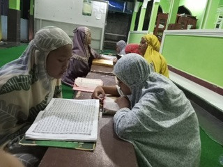 Tadarus Al qur’an di Sanggrahan
