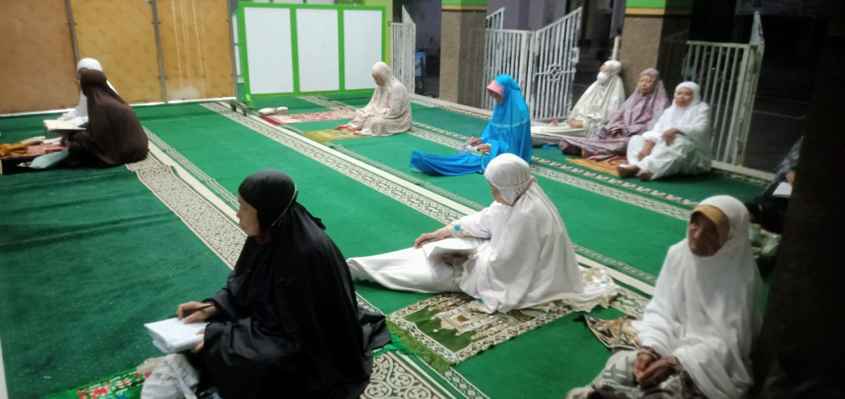 Kajian setiap pagi hari selama bulan Ramadhan Masjid Ar Rohmah Malangrejo