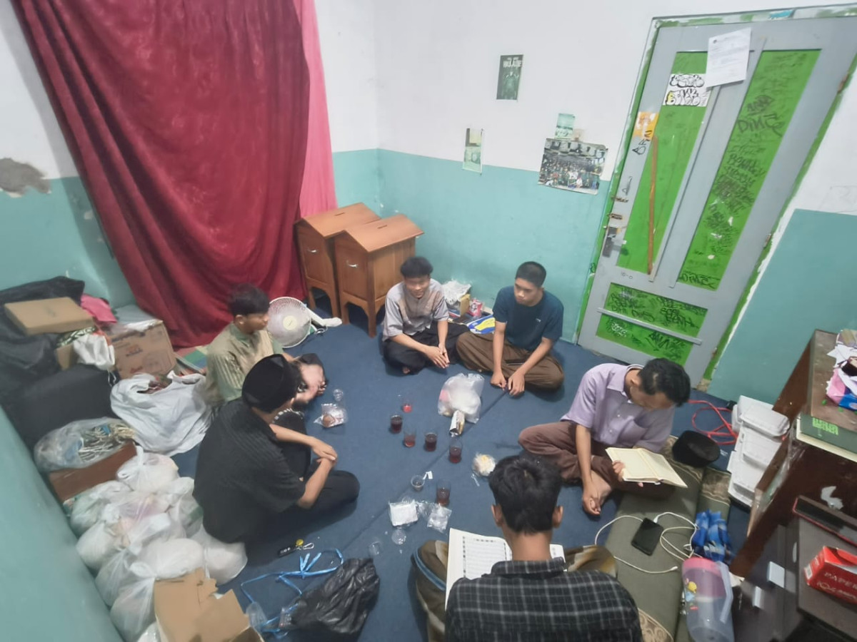 Tadarus Al-Qur'an Irisma putra masjid Ar Rohmah Malangrejo