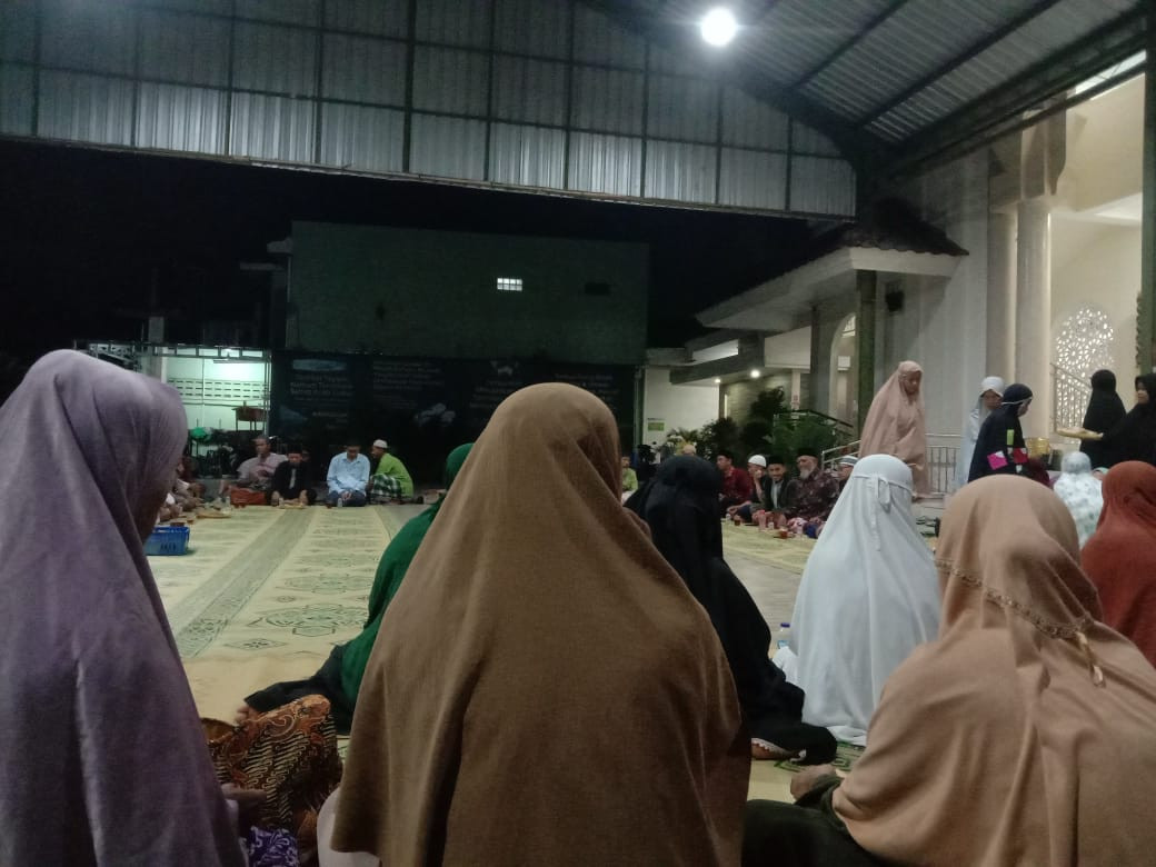 Khataman tadarus dlm rangka Ramadhan oleh warga krajan
