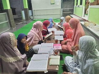 Tadarus Al Qur’an Nurul Iman Sanggrahan