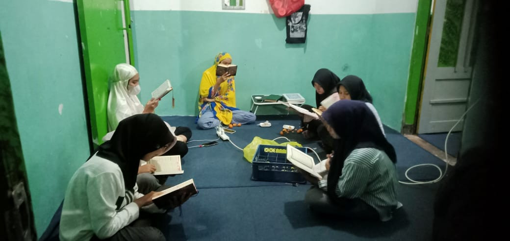 Tadarus Al-Qur'an Irisma putri masjid Ar Rohmah Malangrejo jus 22