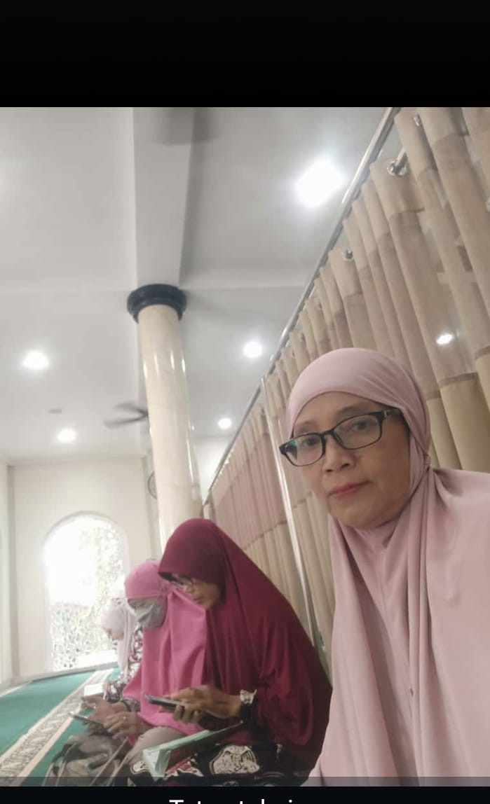 Belajar metode Tahsin Klmpok pengajian Ibu2 warga Krajan