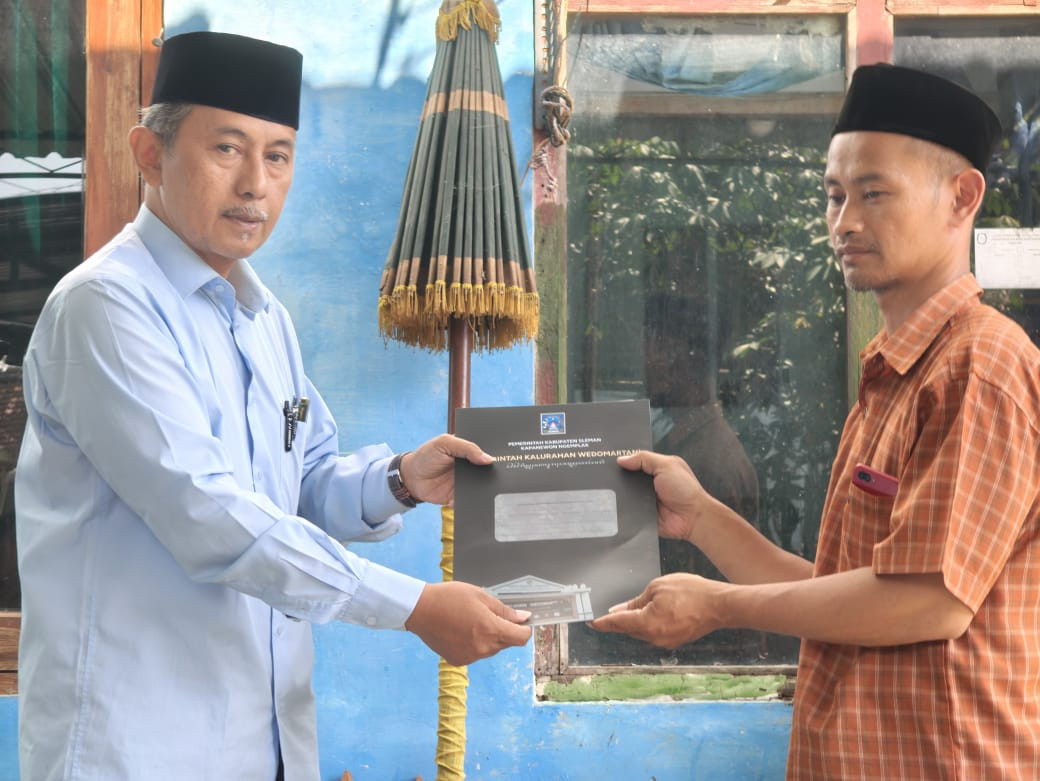 Penyerahan Akta Kematian - Kal Wedomartani