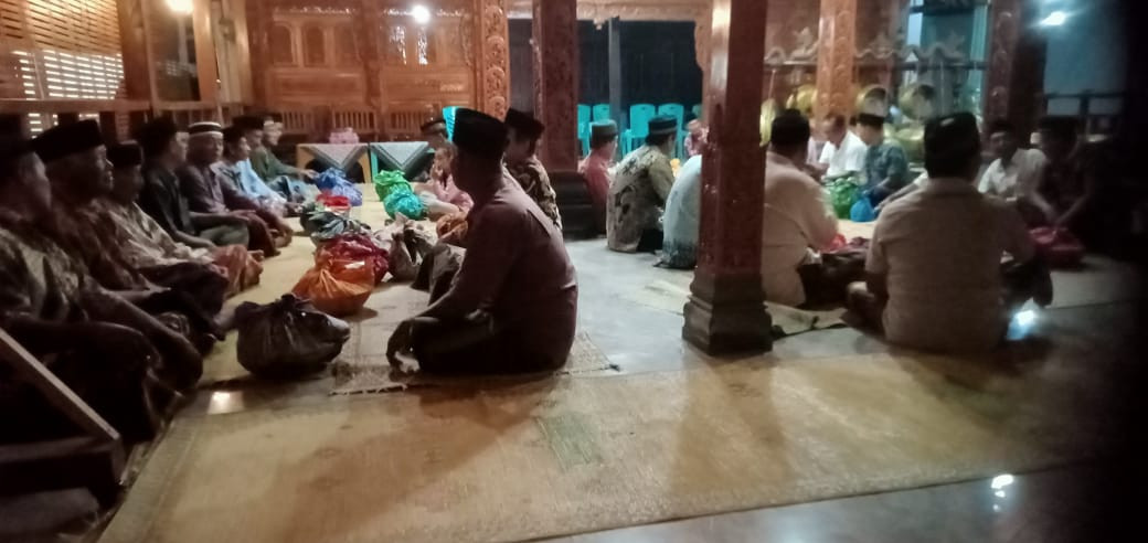 Kenduri sedekah akhir romadhon RT 02 RW 33 Malangrejo