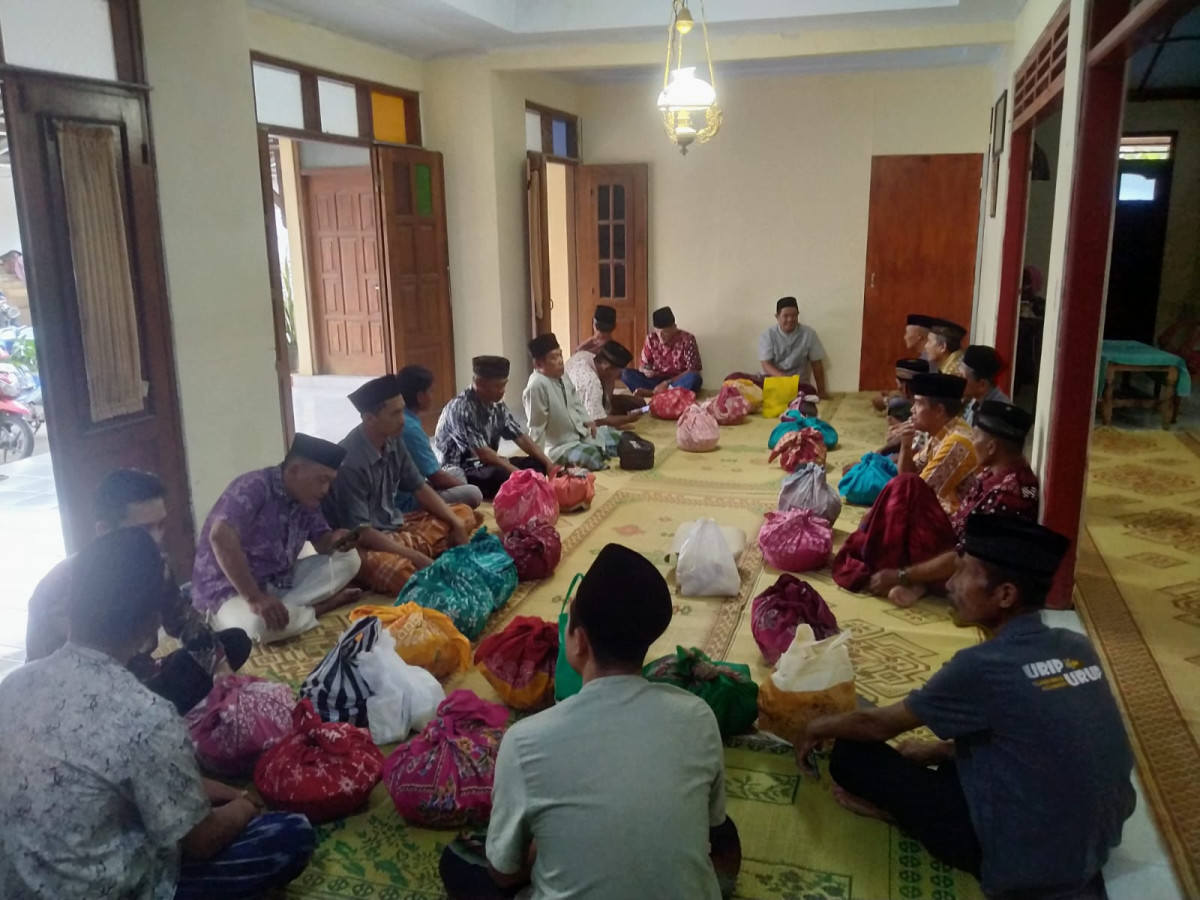 KENDURI SEDEKAHAN BAPAK2 RT 04 Padukuhan Malangrejo