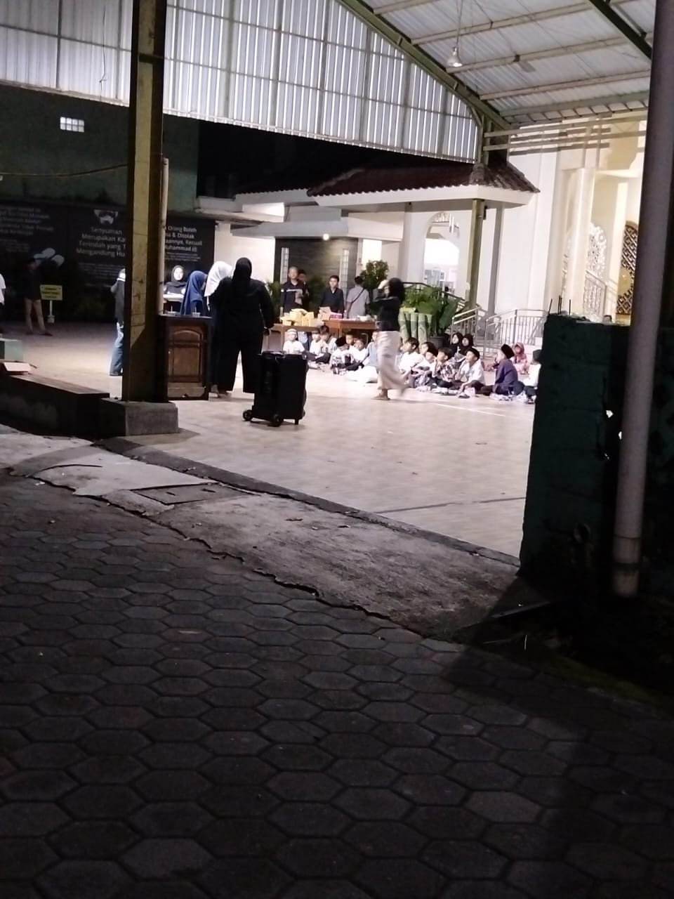Perlombaan anak2 TPA d malam Ta'biran oleh warga krajan