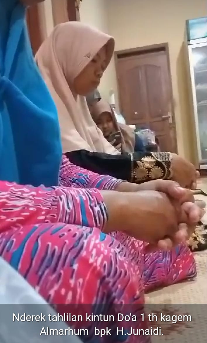 Tahlilan dlm rangka 1 th Alm.Bpk Junaedi oleh warga krajan
