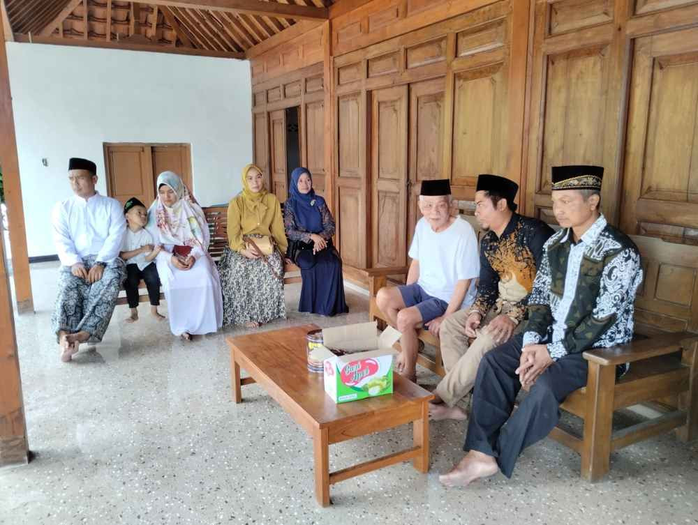 Silaturahim Mantan Lurah - Kal Wedomartani