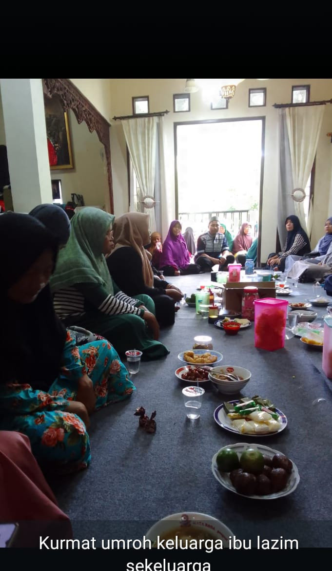 Qurmat umrah oleh warga Ibu2 rombongan pengajian warga krajan