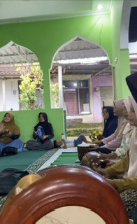 Latihan group hadroh Tanzilla Saffana Sanggrahan