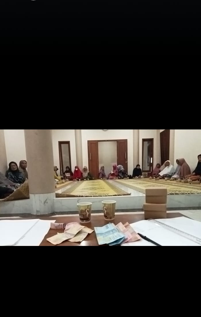 Pengajian rutin malam sabtu ibu2 warga krajan