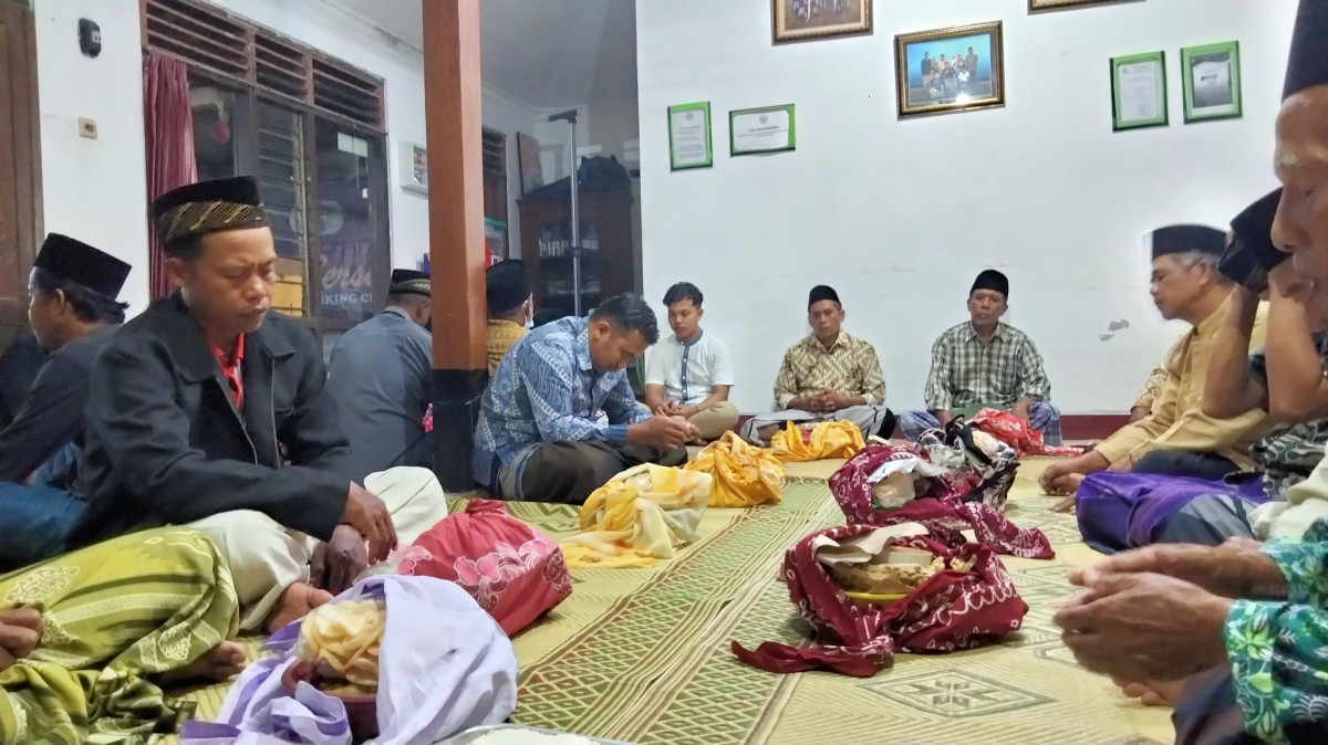 Kenduri malam 1 Syawal padukuhan Tonggalan