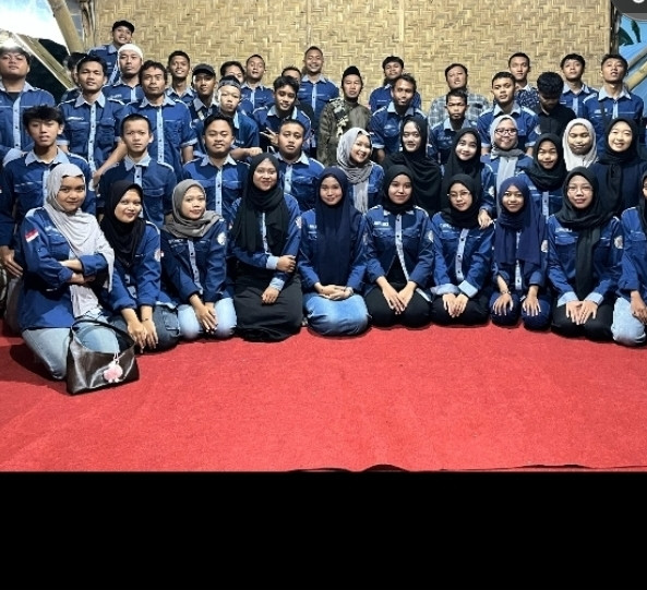 Kegiatan buka bersama remaja Gondanglegi