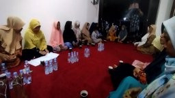rutinan malam senin pahing pengajian dan doa bersama warga rw 38 tegalsari