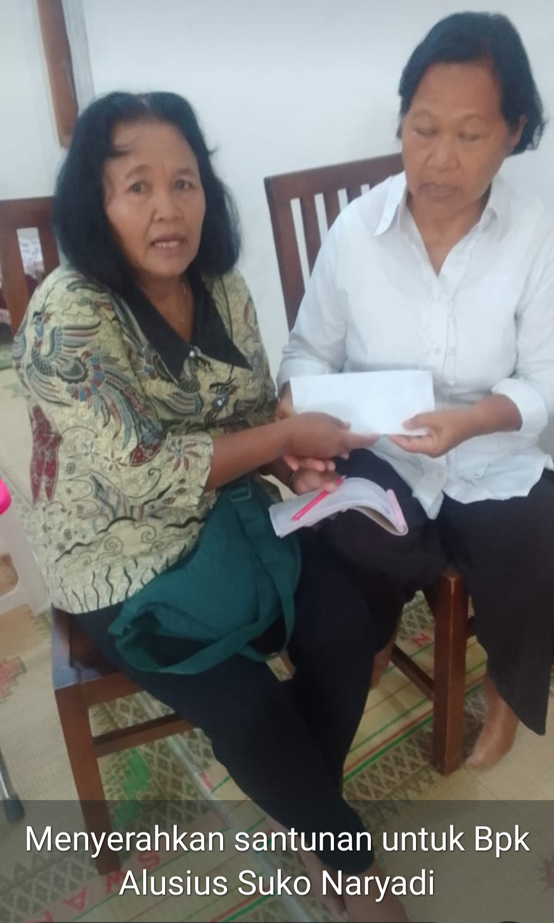 Penyerahan santunan untuk keluarga Bpk. Suko warga Babadan