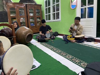 Latihan rutin hadroh Tanzilla Saffana Sanggrahan