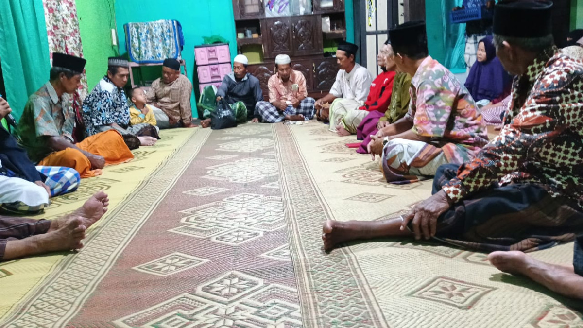 Yasinan warga RW 01 gedongan lor