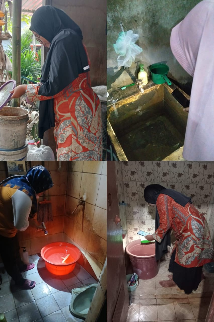 Pemeriksaan jentik rumah warga oleh kader pucanganom