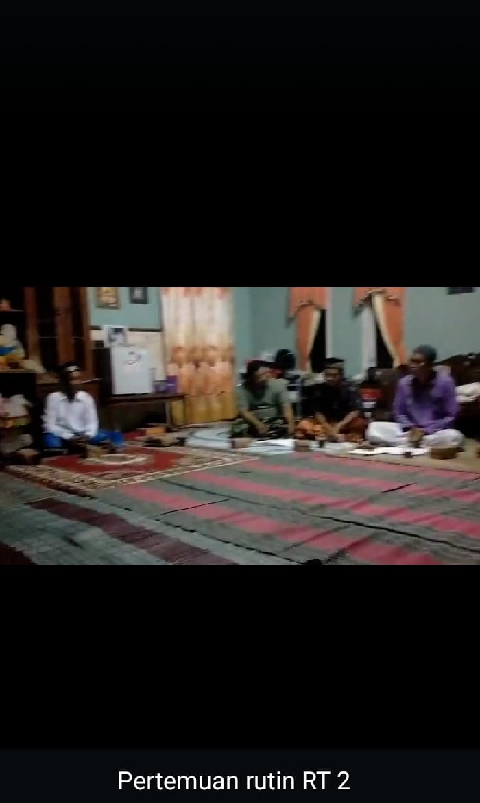 Pertemuan rutin Rt 02 padukuhan krajan