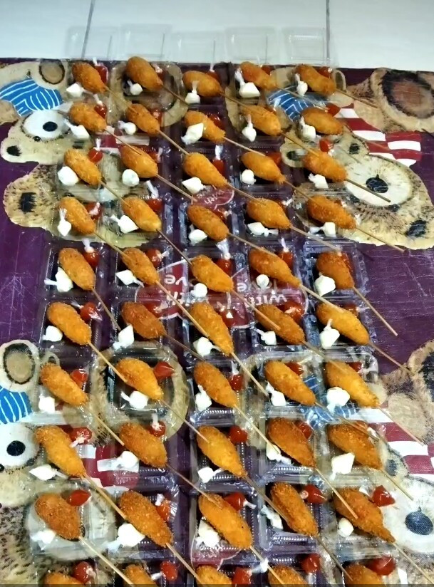 Berbagi jumat berkah di masjid Al Hidayah saren