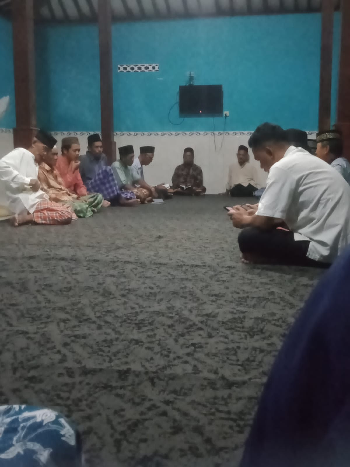 Yasinan Bpk ibu rw 2 gedongan lor