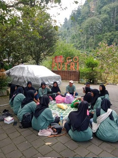 Rekreasi anggota PKH  padukuhan Sanggrahan