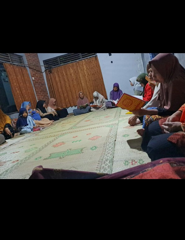 Yasinnan ibu ibu rt 05/rw 13 saren