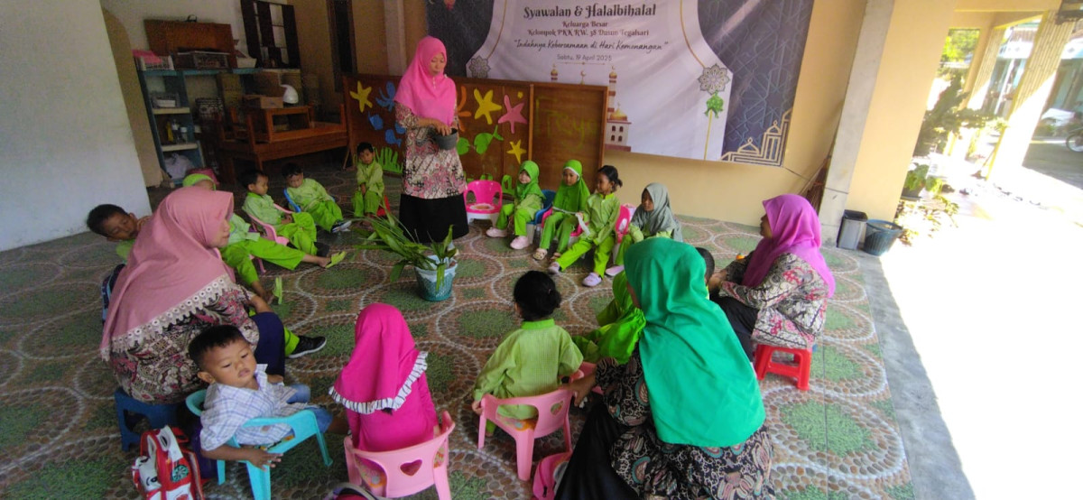 Pelajaran mengenal tanam apotik hidup PAUD SPS kemuning Tegalsari
