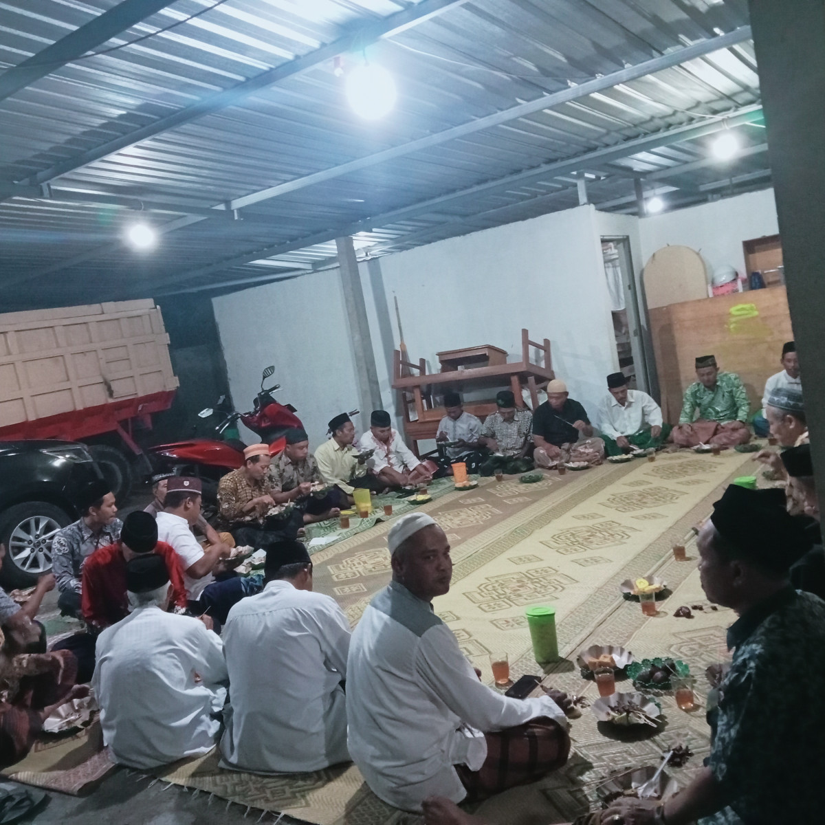 Kegiatan malam jum'at yasin dan tahil bapak bapak Tegalsari