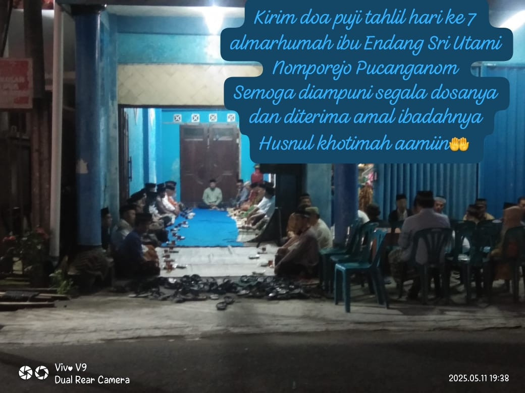 Tahlilan hari k 7 alm.Ibu Endang oleh warga pucanganom